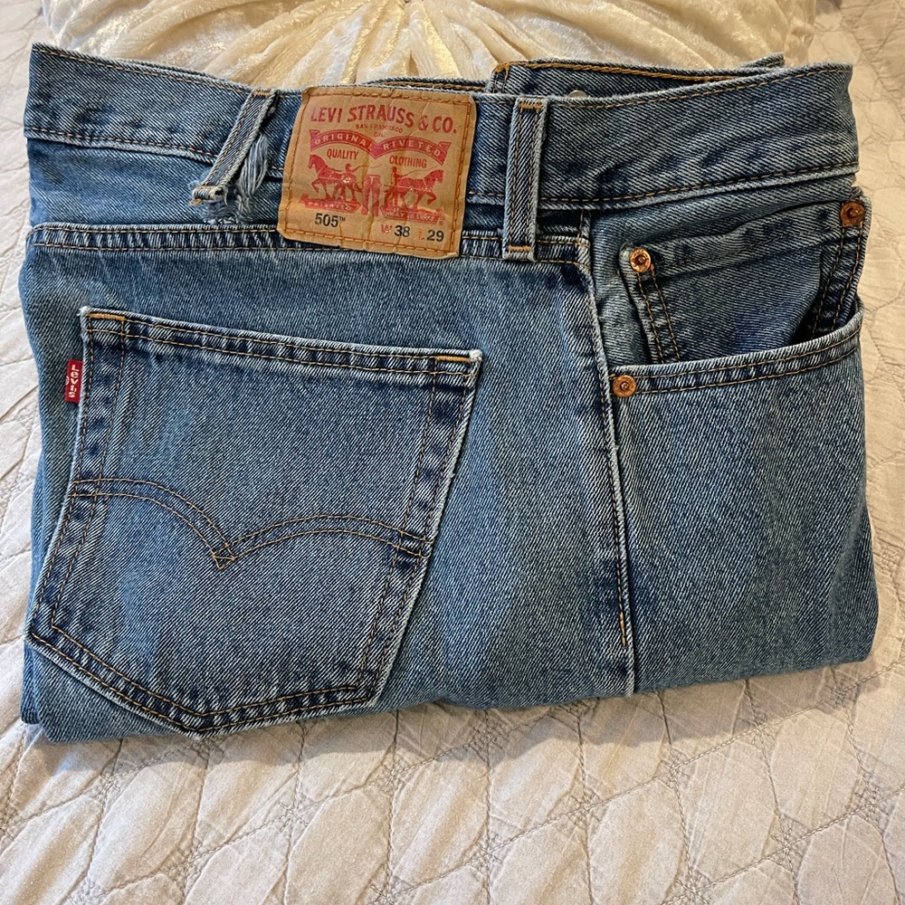 Mens Levi jeans 38. 29.